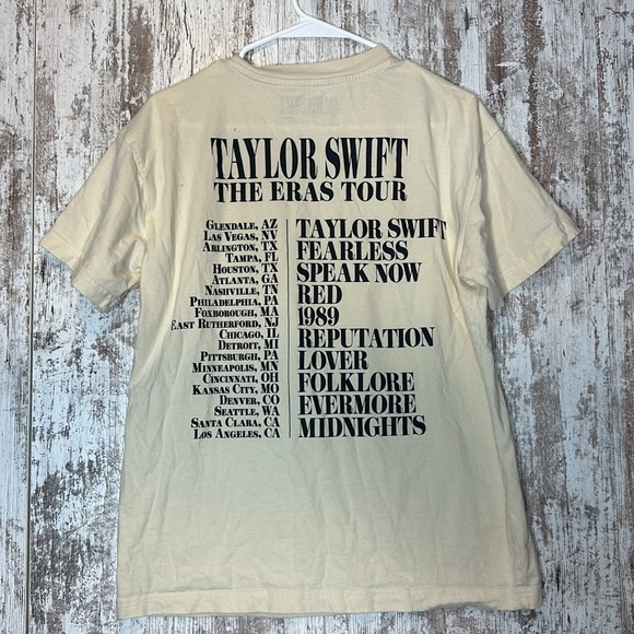 Official Taylor Swift Eras Tour Tee Size Small - Picture 4 of 4